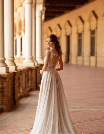 Robes de mariées - Maison Lecoq - robe N.504 a 6395 1045 €